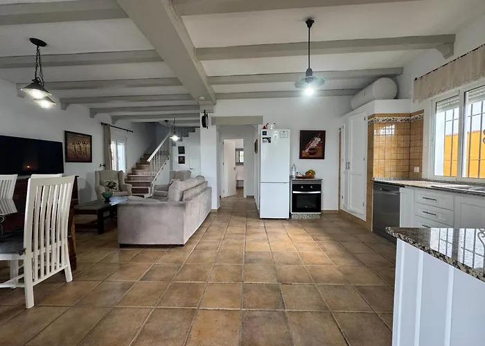 Villas Dehesa Roche Viejo
